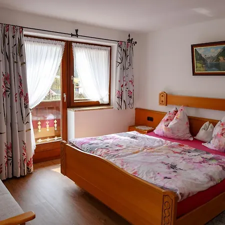 Haus Kehlsteinblick Hettegger 게스트하우스 3*